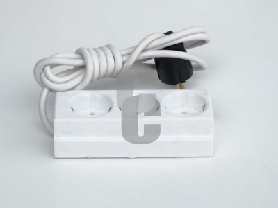 Разклонител троен - Приста - БЯЛ - 2м.                                                                                                                                                                                                                                                                      